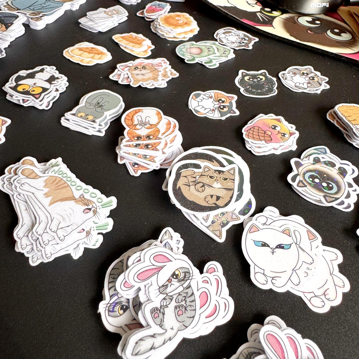 Smol Meows